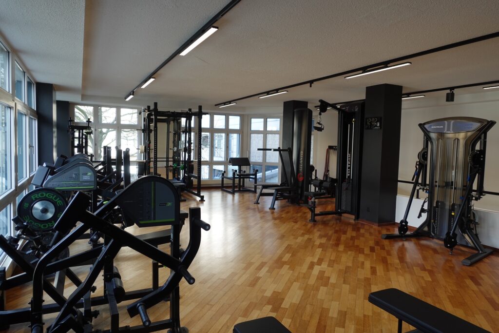 Personal Trainer Baden semper fi body concept Gym OG 3